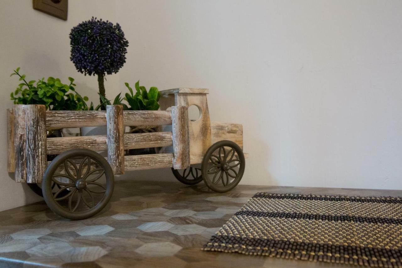 Thess Nature Apartment Tesalonika Bagian luar foto